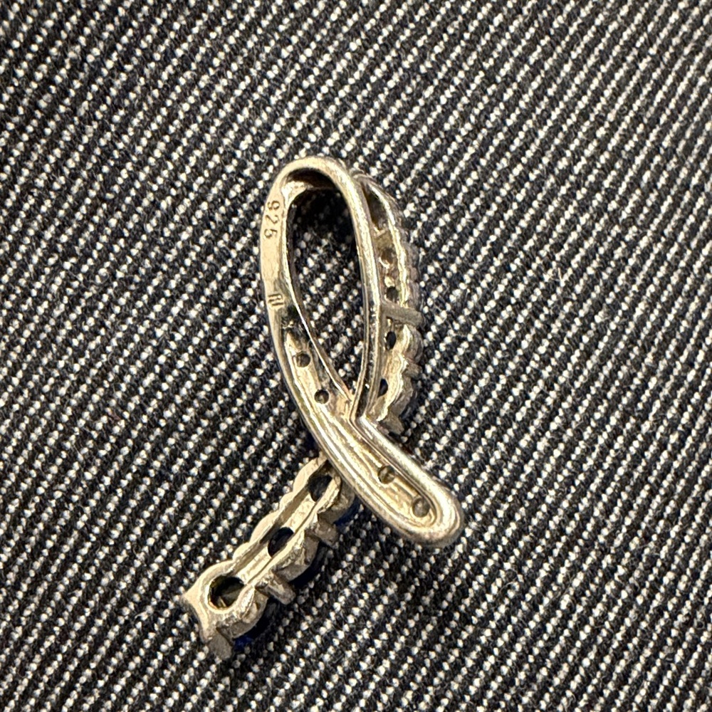 Elegant Silver and Blue Ribbon Pendant - Picture 3 of 3